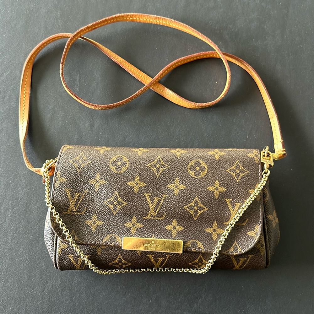 Louis VuittonCrossbody *Authentic*